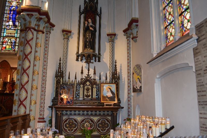 Eglise de Vendeville ( Pèlerinage Sainte Rita )